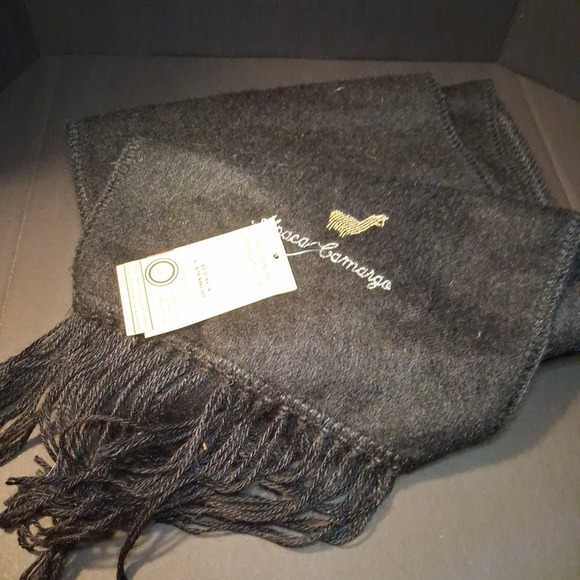 Artesanias Camargo Accessories - Artesanias Camargo Alpaca Camargo Alpaca Scarf Black NWT 68x9